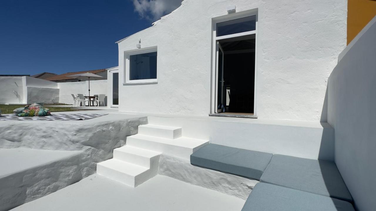 Cliff House, Azores Splendid Ocean View Holiday home *