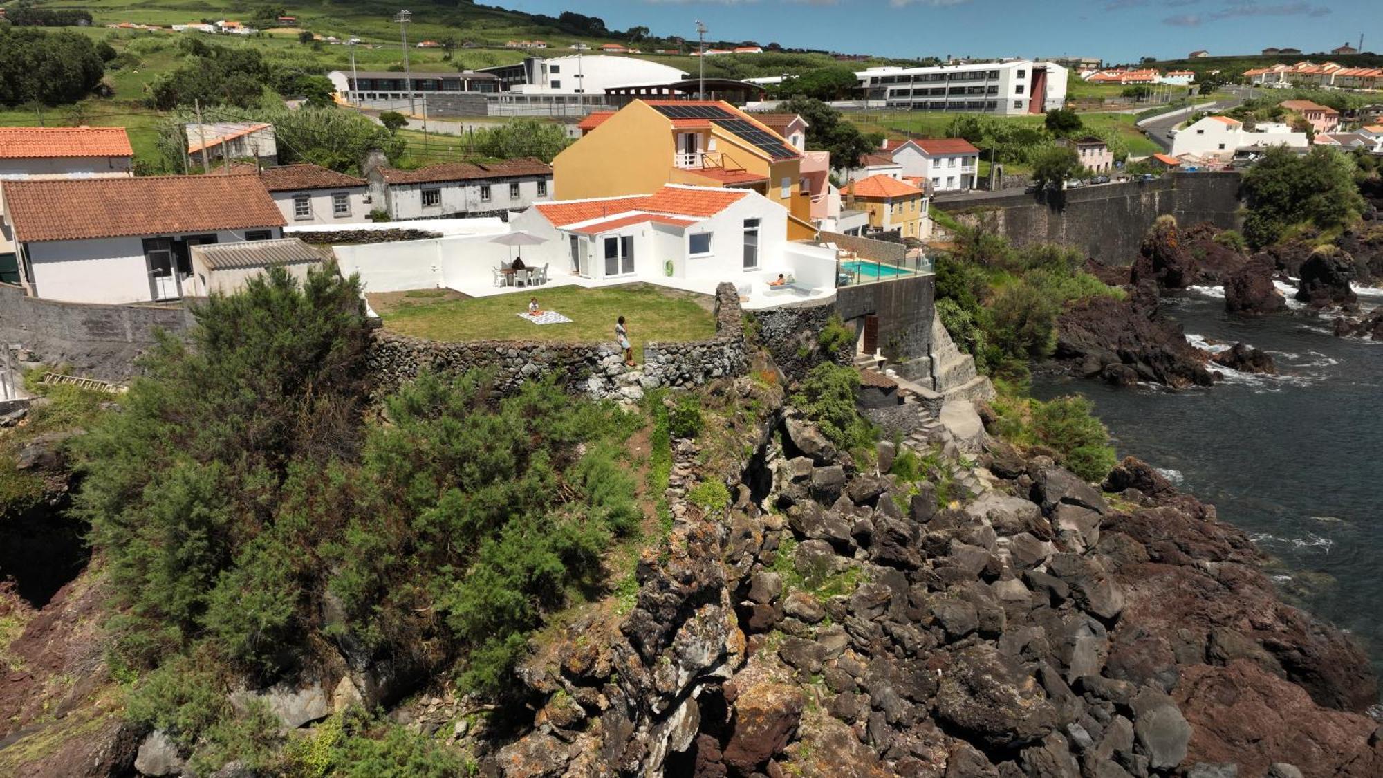 Cliff House, Azores Splendid Ocean View